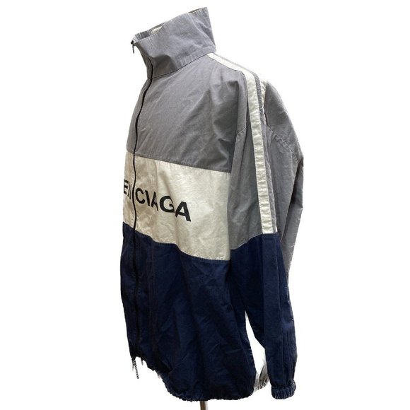 100% Authentic Balenciaga Men's Zipped Logo Windbreaker Jacket Size XS - Picture 8 of 9
